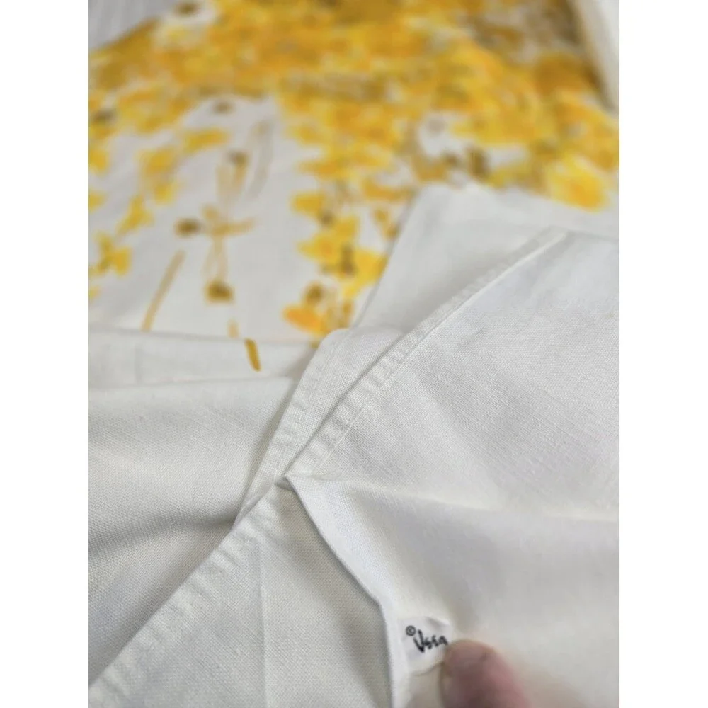 Vintage 1970s Floral Sprays Tablecloth Vera Press 54103 Signature 84